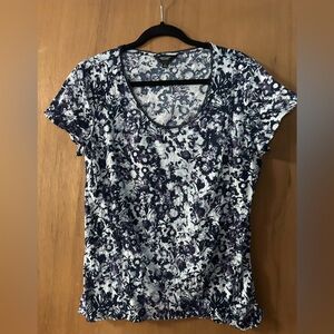 Simply Vera Vera Wang Blue, White and Purple Patterned Short Sleeve Top